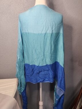 Calvin Klein Blue Gradient Lightweight Wrap